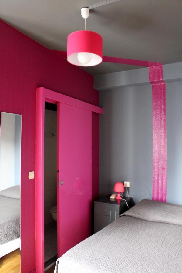 Hostel Arty Porte De Versailles By River