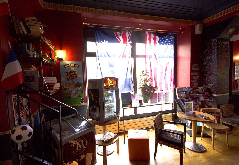 Arty Porte De Versailles By River * Paris