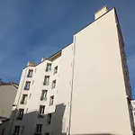 Arty Paris Porte De Versailles By River