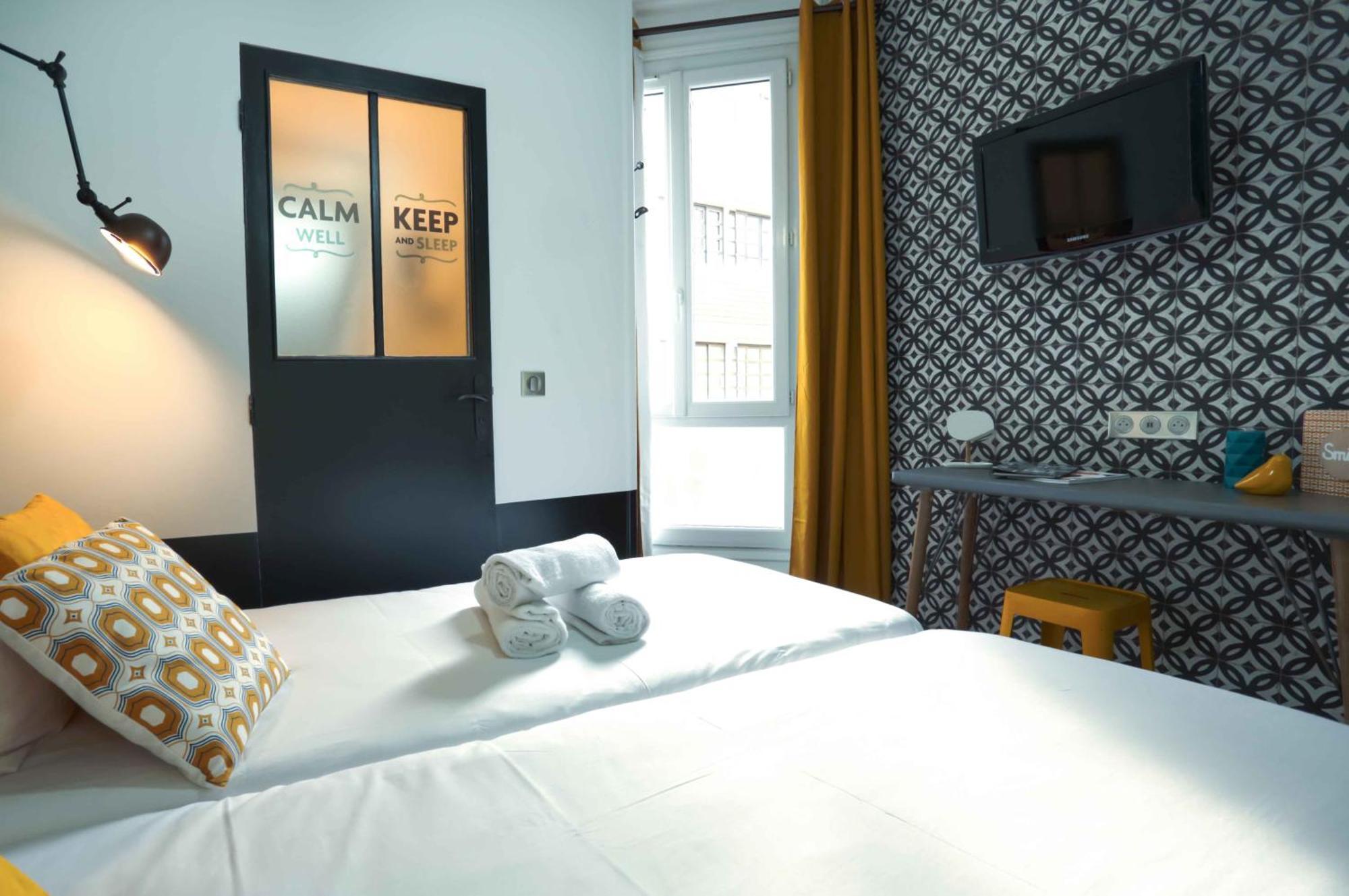 Arty Porte De Versailles By River Hostel