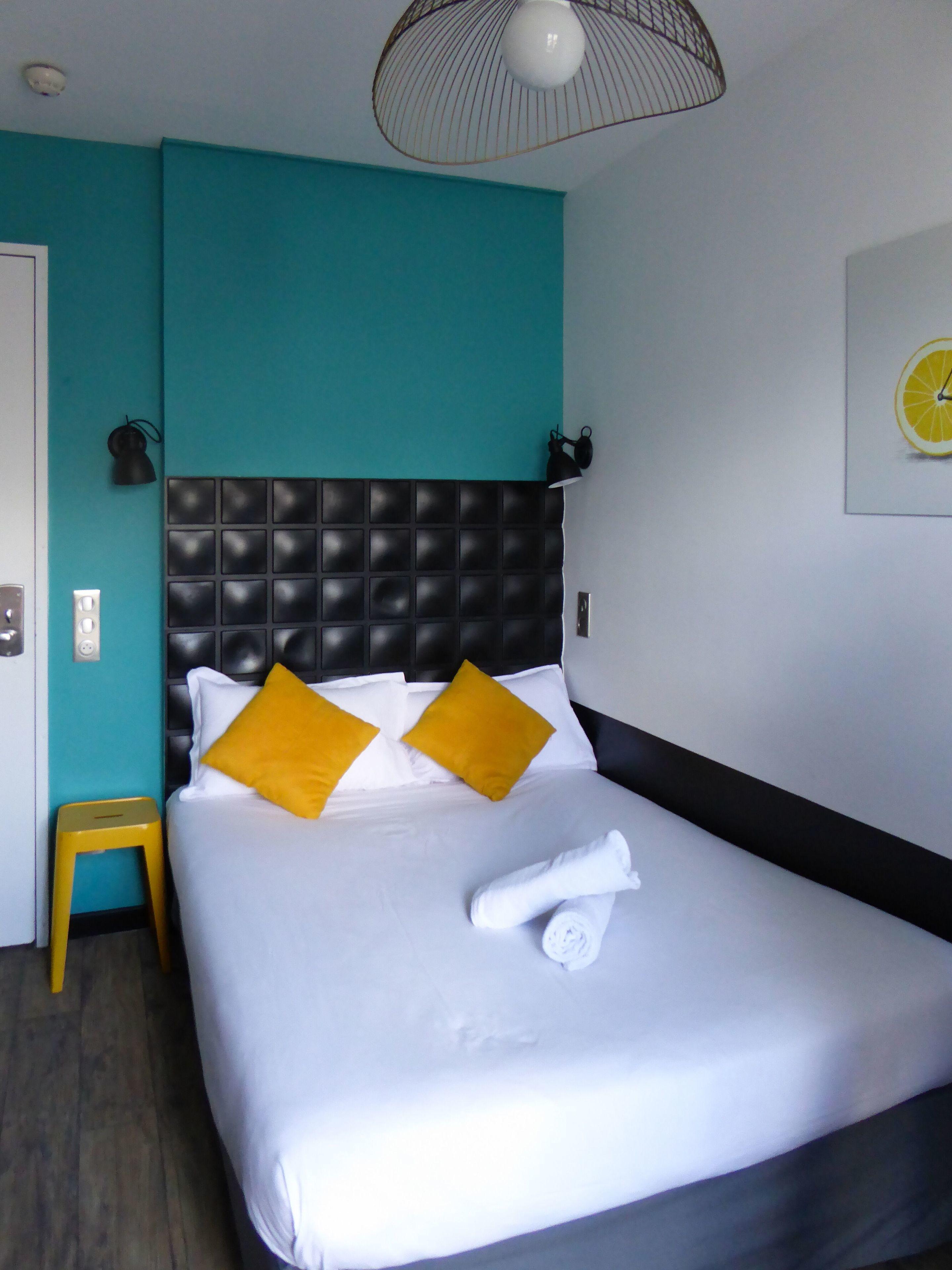 Arty Porte De Versailles By River Paris