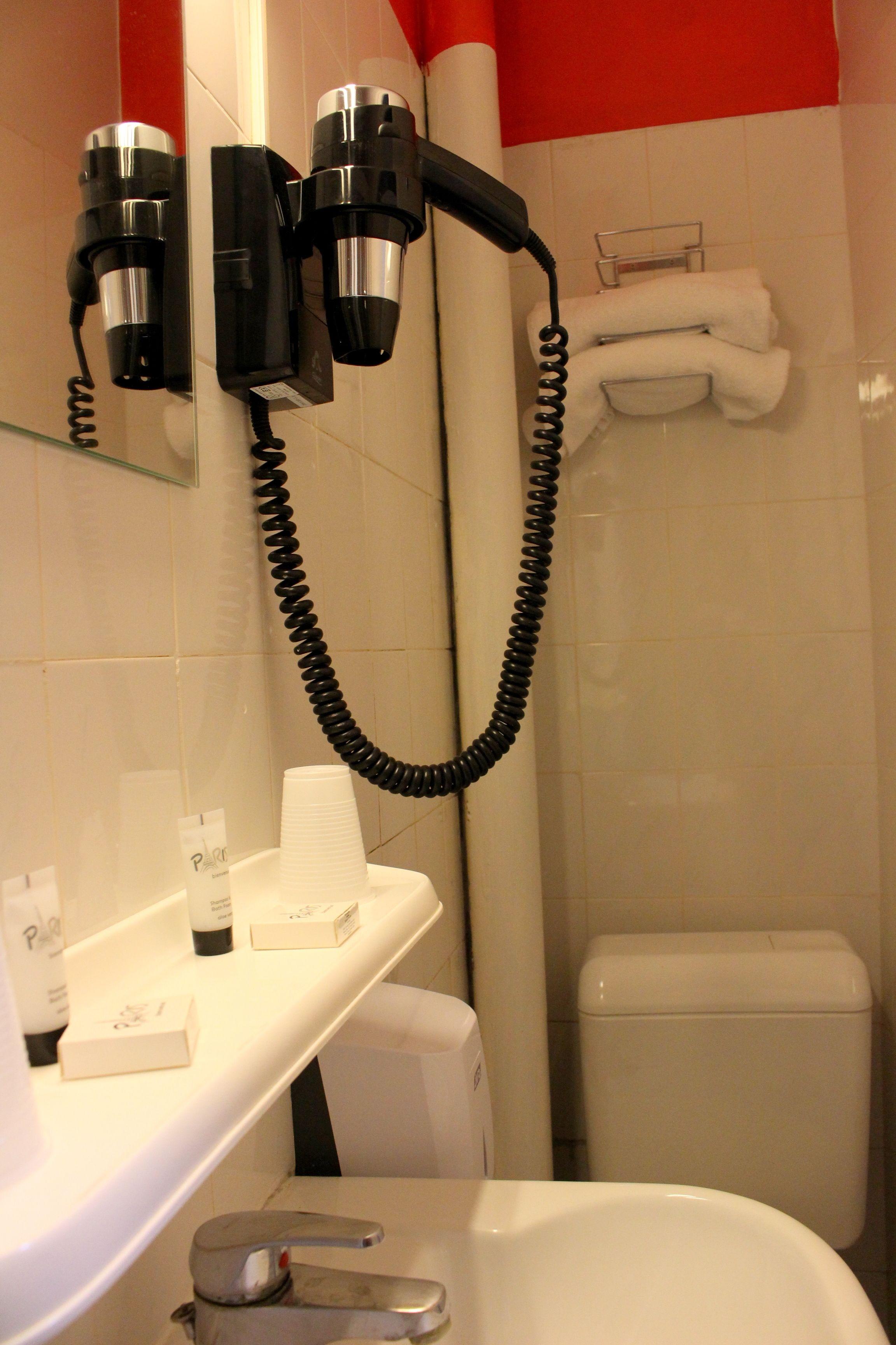 Arty Porte De Versailles By River Paris