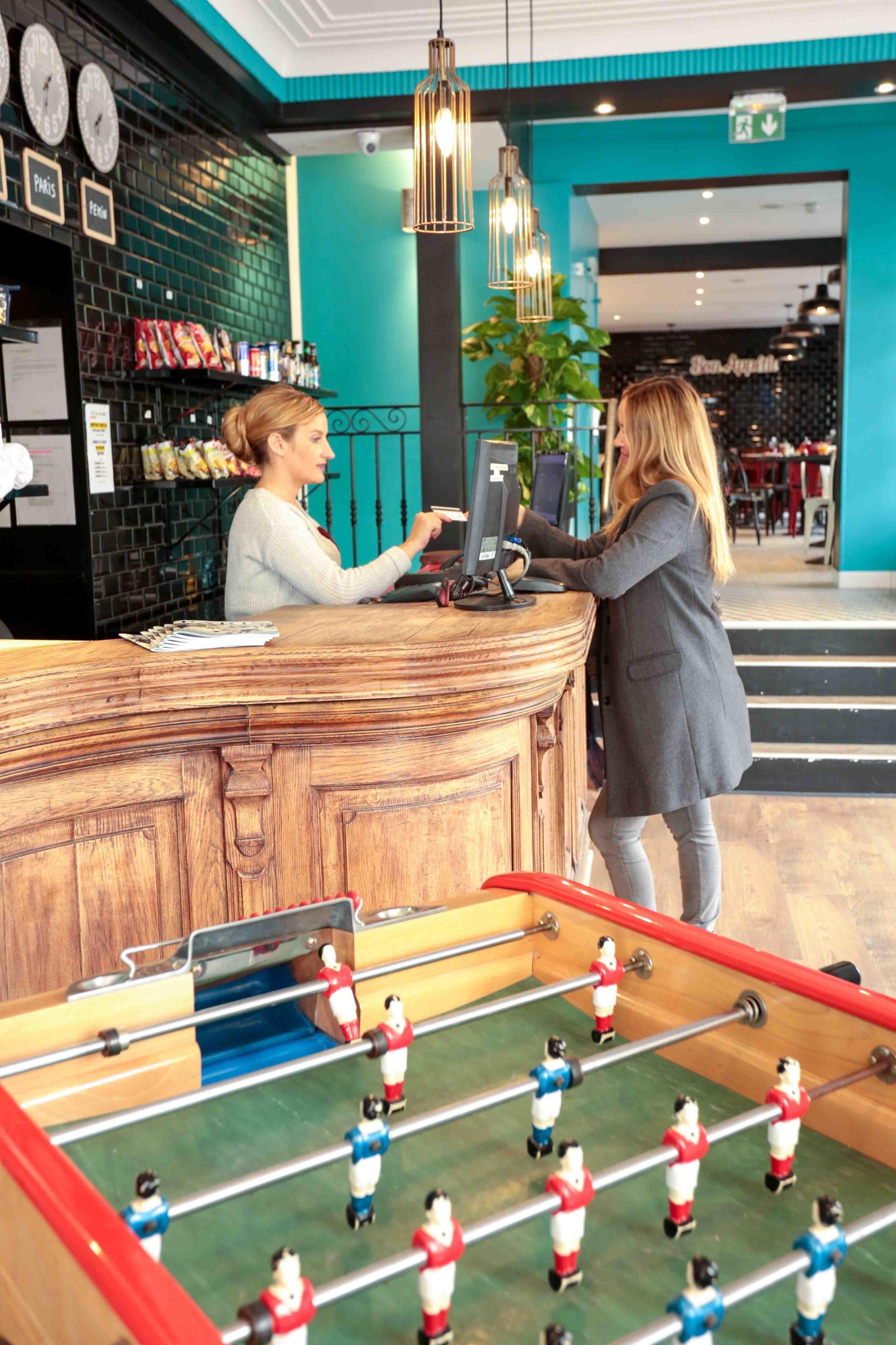 Arty Porte De Versailles By River