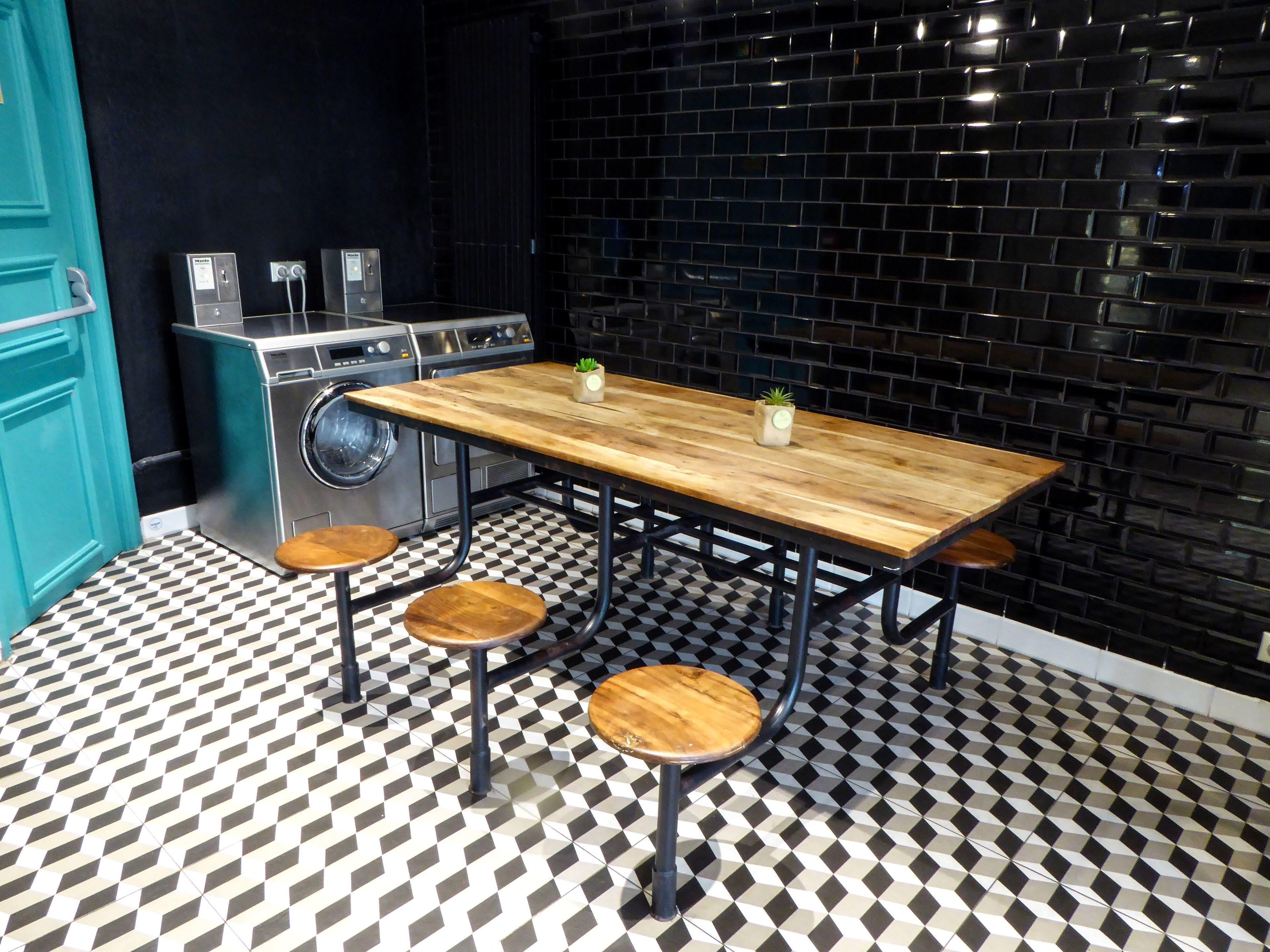 Arty Porte De Versailles By River Hostel