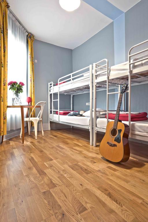 Hostel Arty Porte De Versailles By River