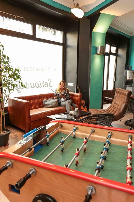 Hostel Arty Porte De Versailles By River *