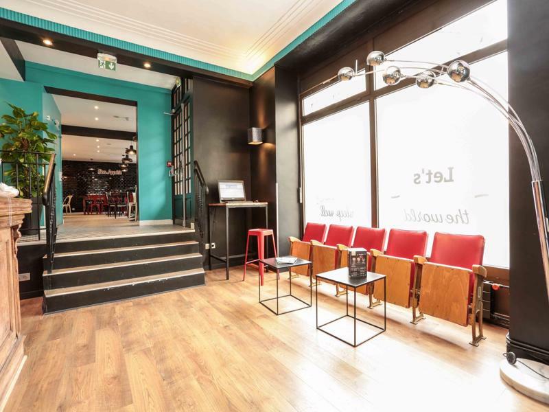 Hostel Arty Porte De Versailles By River *