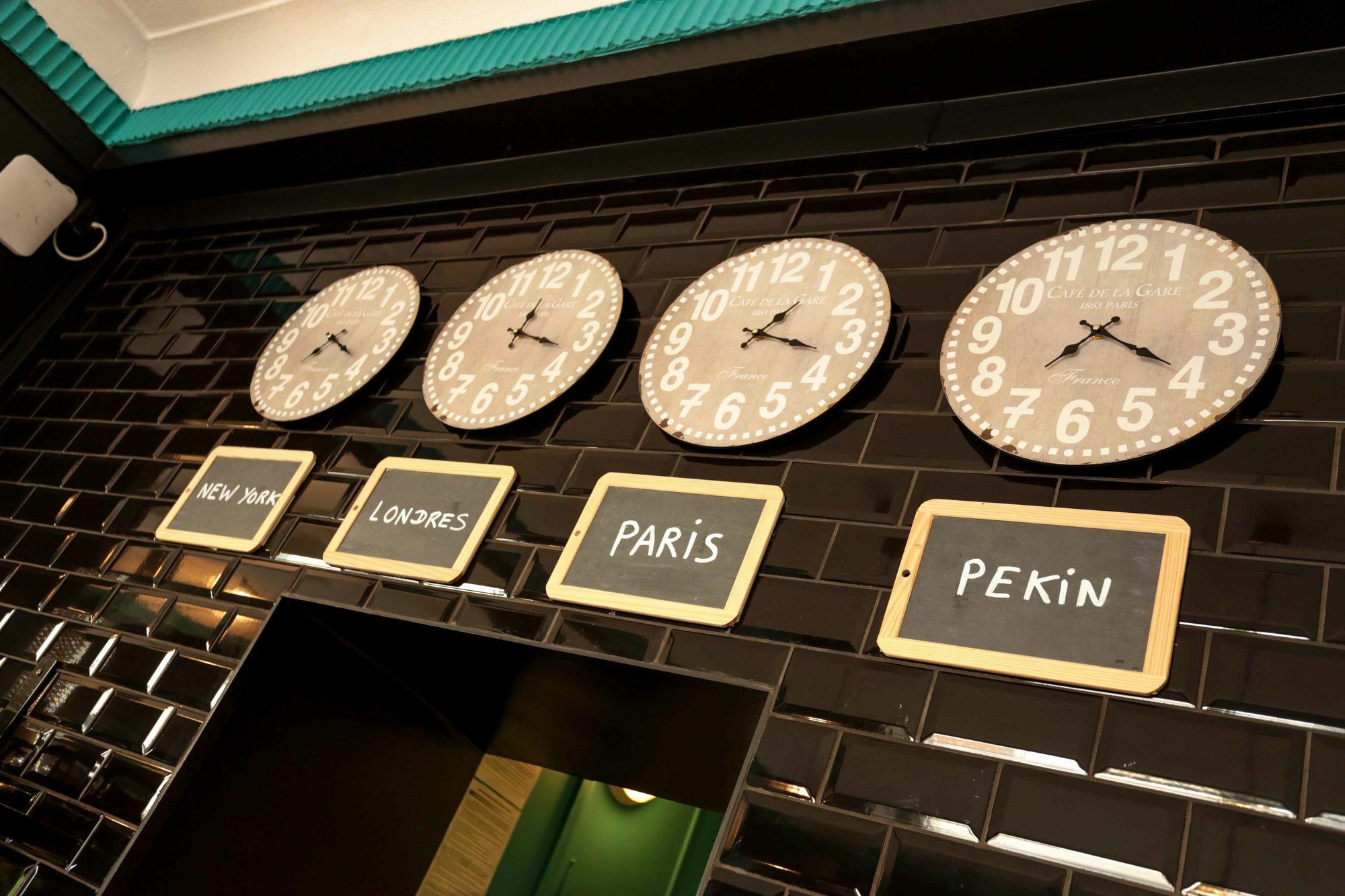 Arty Porte De Versailles By River Parigi
